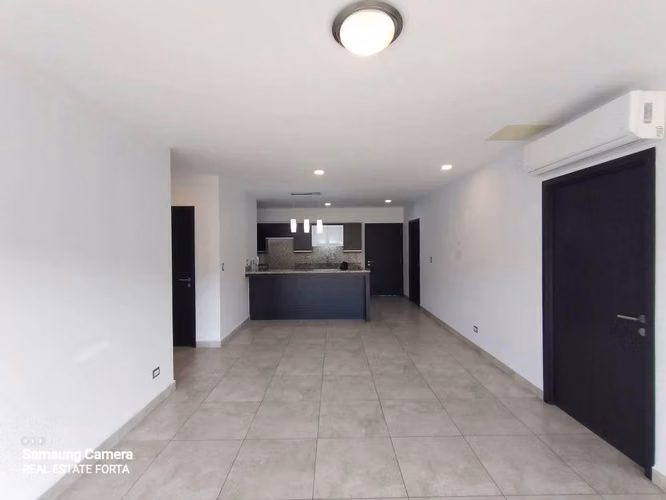 Venta de Hermoso Apartamento, en la Torre Urbana Lara, en Tegucigalpa N5.