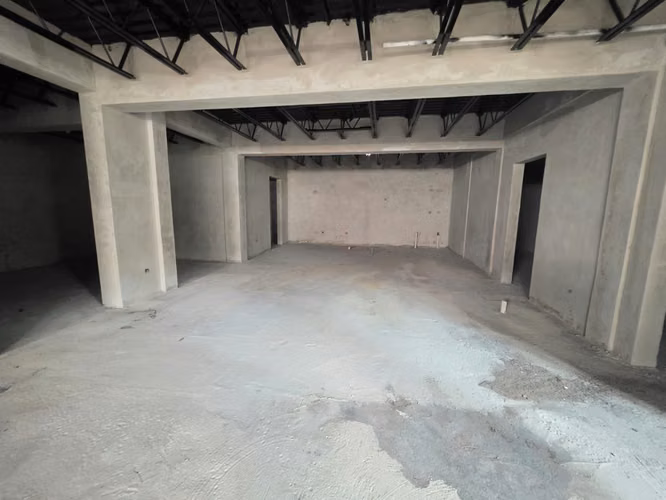 Se Alquila Local Comercial en Plaza Carolina - Imagen 2