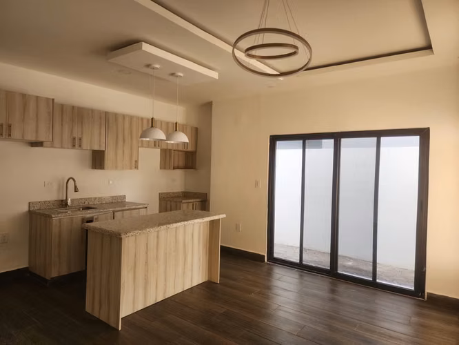 Se renta apartamento de 3 habitaciones en Casa Maya