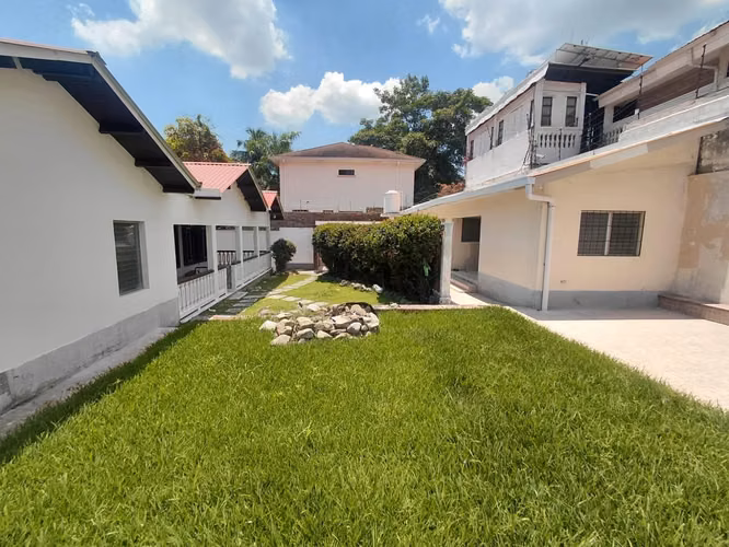 Se Alquila Amplia Casa en Barrio Rio Piedras SAN PEDRO SULA - Imagen 2
