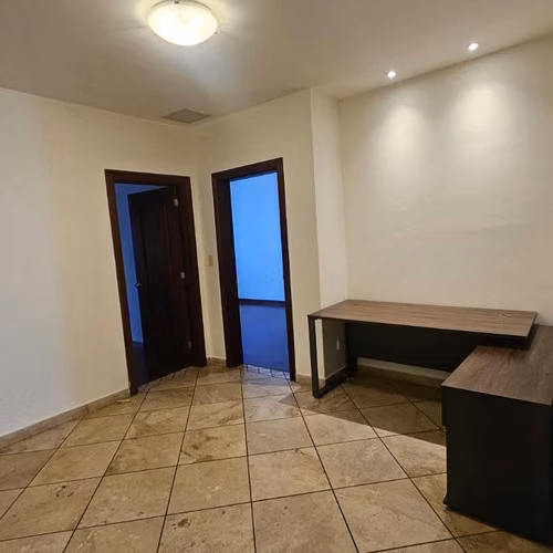Se Renta Hermoso Penthouse Col. Lomas del Guijarro - Imagen 6
