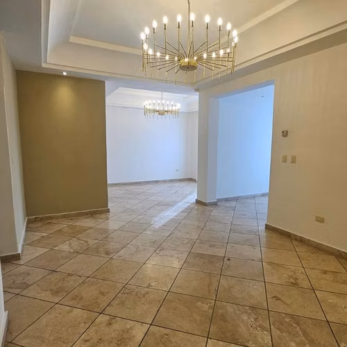 Se Renta Hermoso Penthouse Col. Lomas del Guijarro - Imagen 2