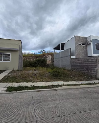Se Vende Lote de Terreno Res. Villa Toscana