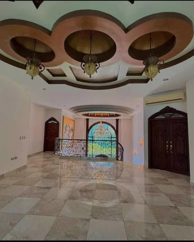 SE VENDE CASA DE LUJO EN PORTOFINO HILLS