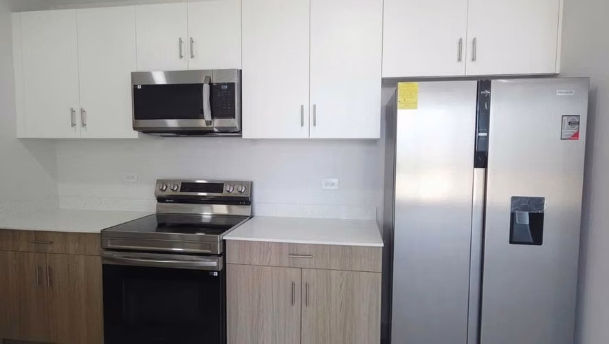SE ALQUILA APARTAMENTO CON LÍNEA BLANCA en Torre Masdeval - San Pedro Sula. - Imagen 4