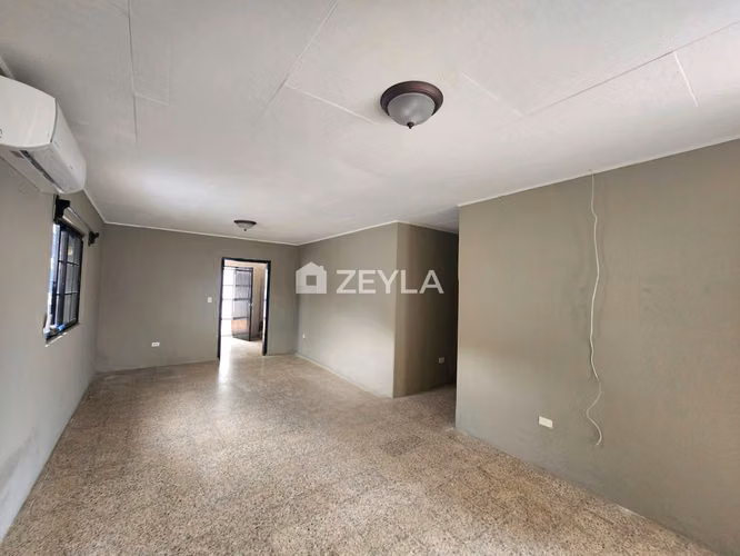Se Alquila Casa 1 Nivel En Colonia Tara