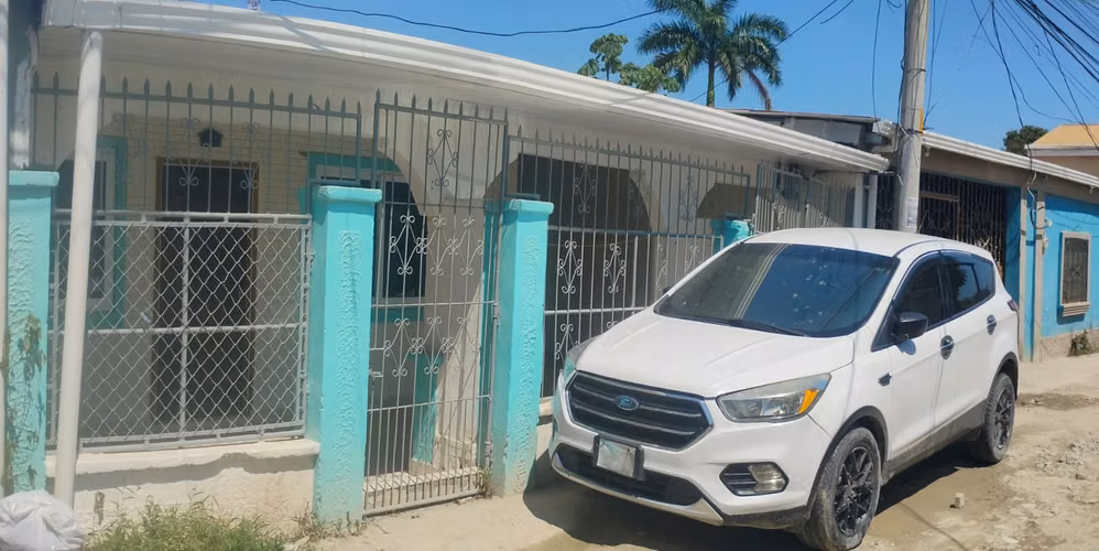  Casa en Venta | Colonia Brisas de Expocentro – San Pedro Sula