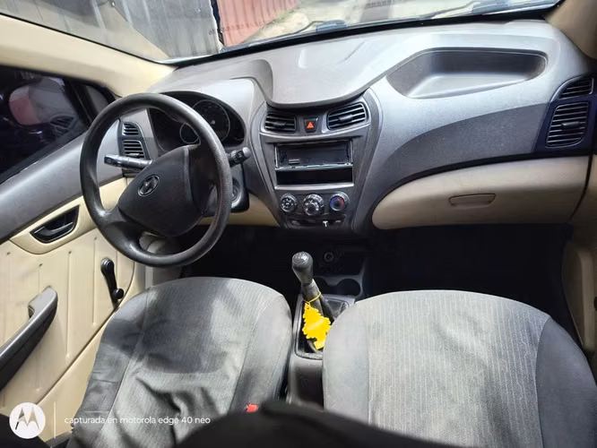 Hyundai Eon , año 2015 , mecánico motor,, cc 800 , súper económico