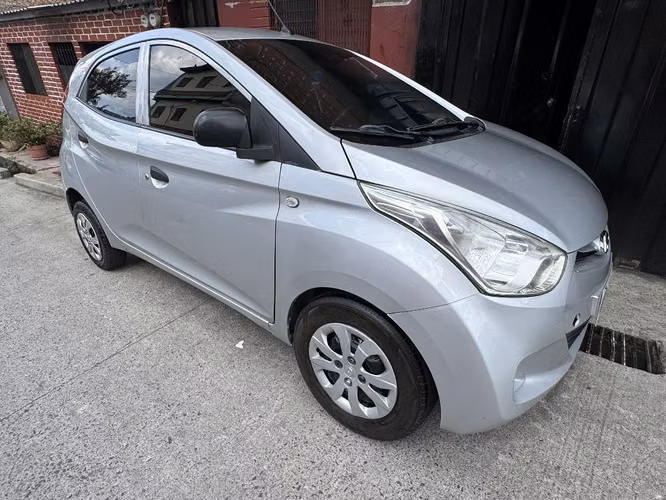 Hyundai Eon , año 2015 , mecánico motor,, cc 800 , súper económico