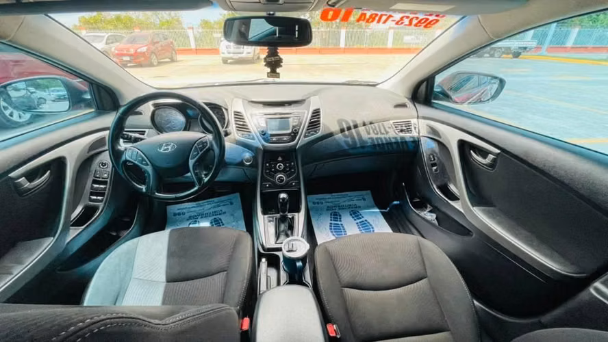 HYUNDAI ELANTRA 2016