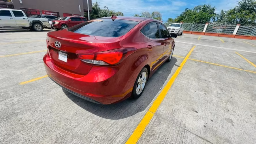 HYUNDAI ELANTRA 2016