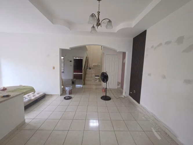 Se Renta Casa en Res. Los Molinos