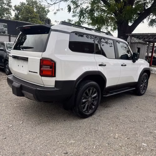 TOYOTA LANDCRUISER PRADO 2026 - Imagen 4
