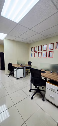 Oficina en Renta | Boulevard Suyapa | Baño Propio · Cocineta · A/C | 54 m2 | 2 Parqueos - Imagen 8