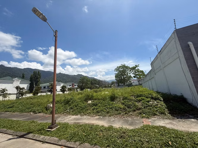 Se Vende Terreno Esquina En Residencial Bosque Del Merendon, SPS - Imagen 2
