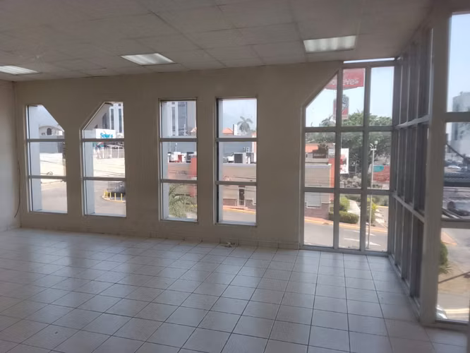 Locales Comerciales en Renta - Imagen 4