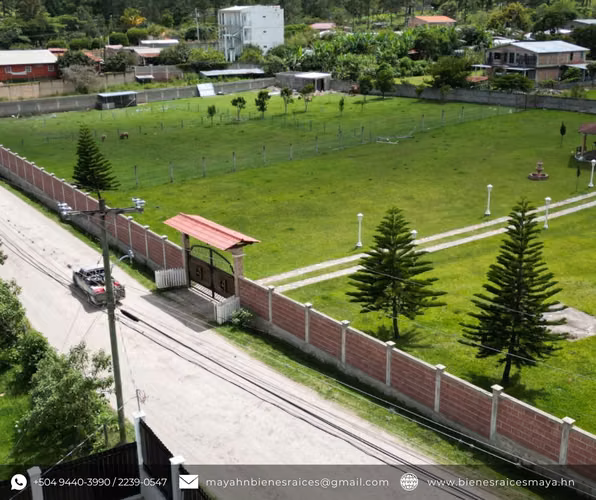 ¡Venta de casa con amplio terreno en Zambrano, Francisco Morazán! - Imagen 2