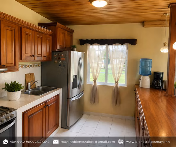 ¡Venta de casa con amplio terreno en Zambrano, Francisco Morazán! - Imagen 7