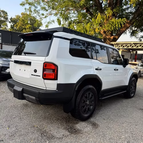 TOYOTA LANDCRUISER PRADO 2026 - Imagen 6