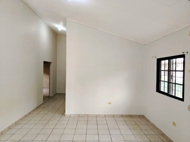 Casa en venta, Residencial Santa Mónica, sector norte SPS - Imagen 5