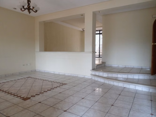 Se Renta Casa Col. Lomas del Guijarro