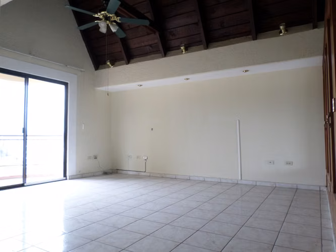 Se Renta Casa Col. Lomas del Guijarro