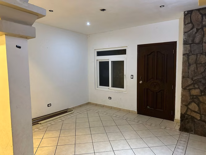 Se Alquila Townhouse El Pedregal