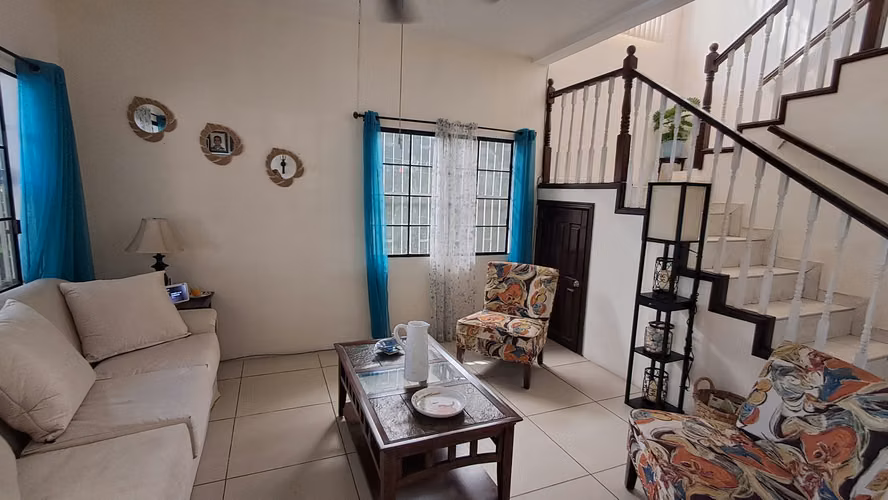 Casa en venta — Colonia Los Álamos - Imagen 2