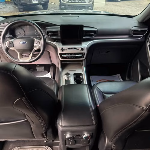 FORD EXPLORER XLT 2021 - Imagen 5