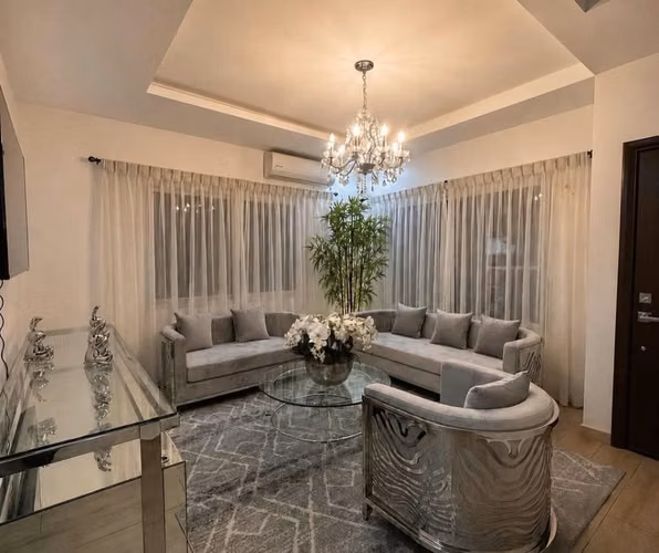 Se Alquila Casa amueblada en Res. Villa San Antonio - Imagen 5
