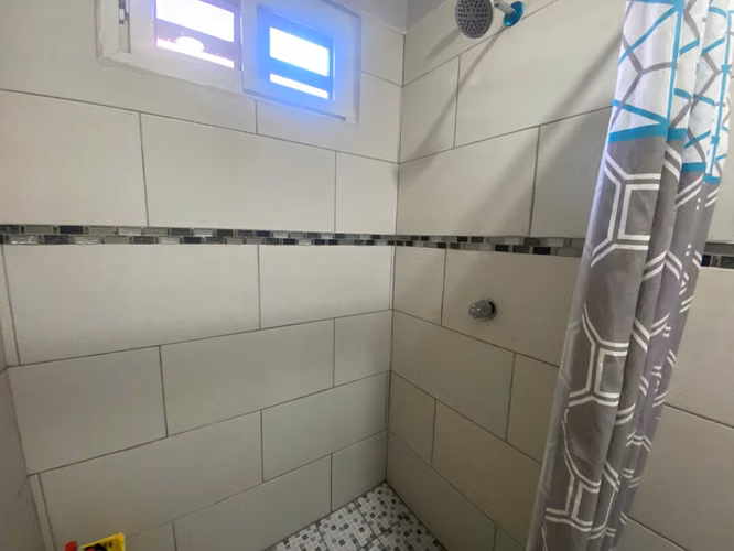  Se Vende Casa en Residencial Campisa – San Pedro Sula - Imagen 7