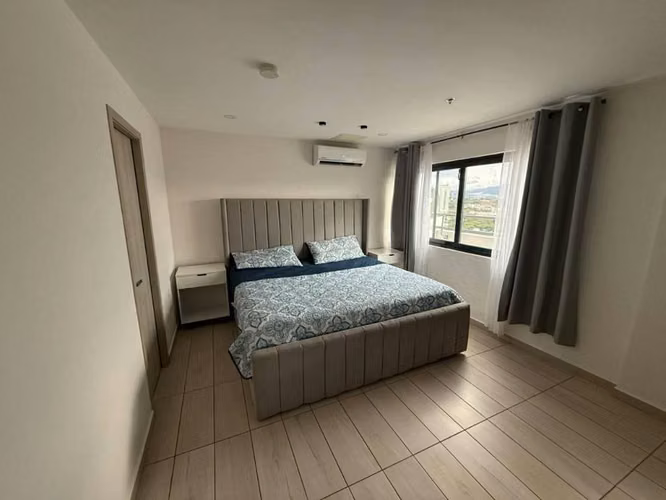 Venta de espléndida penthouse en San Ignacio - Imagen 4