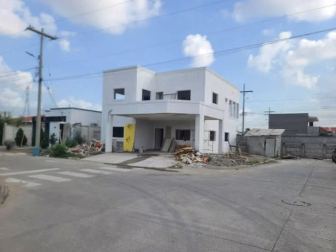 Casa nueva en  Venta