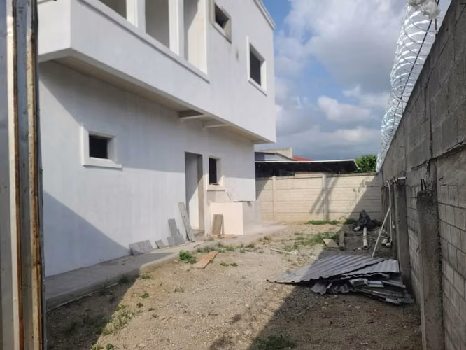 Casa nueva en  Venta