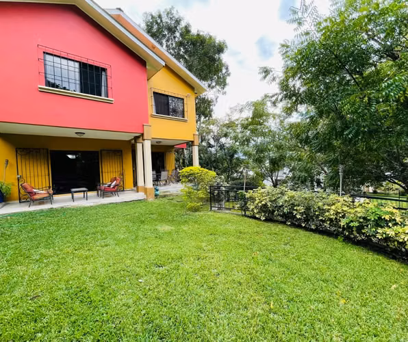 Se Vende hermosa Casa en Residencial Campisa - San Pedro Sula