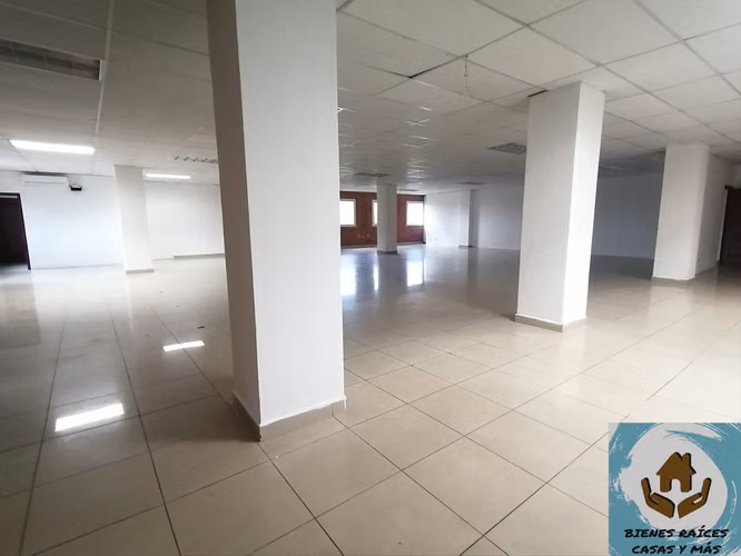 PISO ENTERO EN ALQUILER PARA OFICINAS EN EDIFICIO A ORILLAS DE EL ANILLO PERIFÉRICO