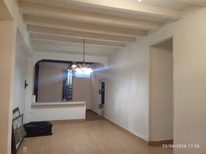 Se Vende Amplia Casa Col. 21 Octubre