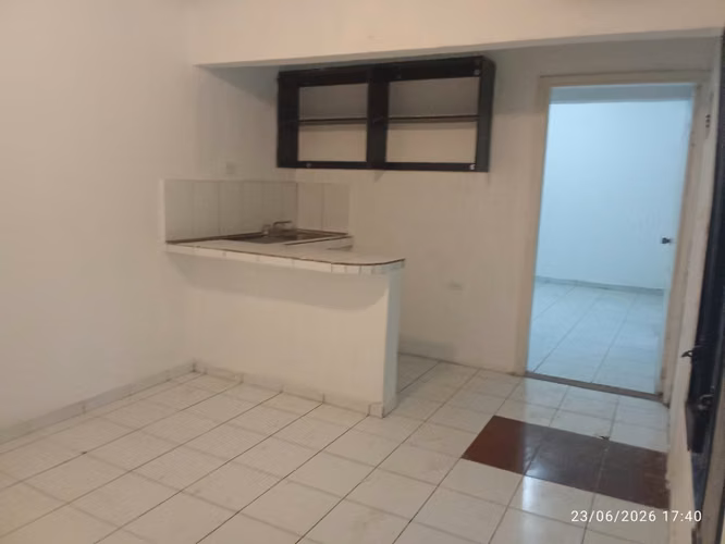 Se Vende Amplia Casa Col. 21 Octubre