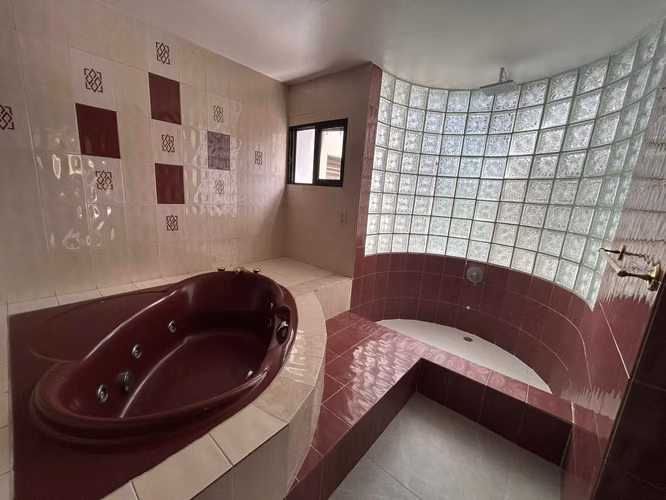 Se Renta Hermosa Casa Col. Sn. Ignacio