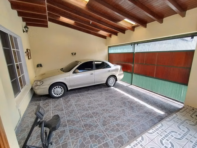 Casa en venta en colonia Miraflores