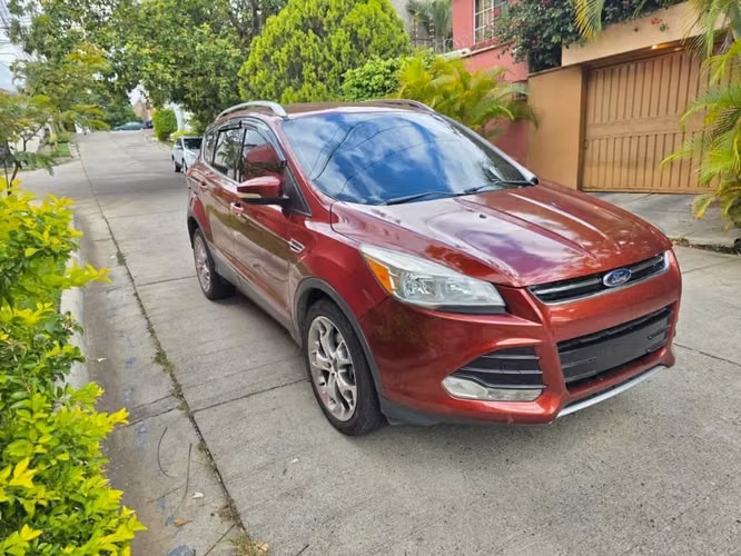 FORD ESCAPE TITANIUM 15