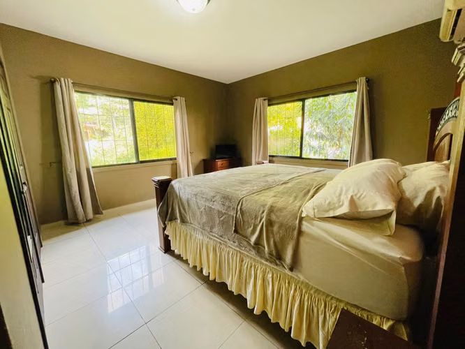 SE VENDE CASA EN RESIDENCIAL CAMPISA SAN PEDRO SULA