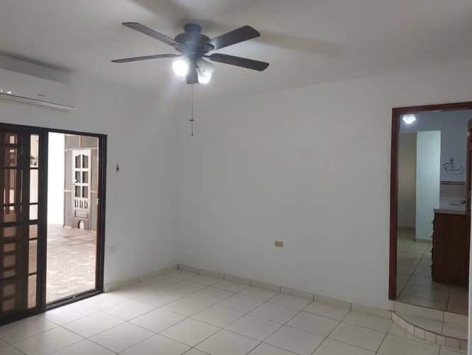 Casa en Venta en Residencial Villas Paraíso – San Pedro Sula - Imagen 3