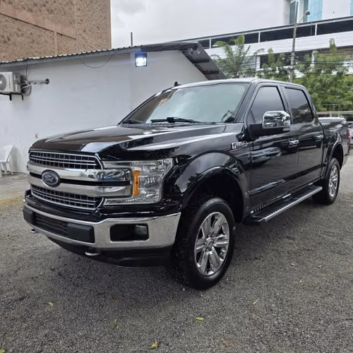 FORD F150 LARIAT 2019