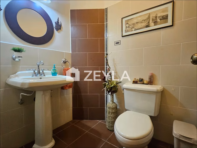 Se Vende  casa Colonial En Residencial Campisa - Imagen 5