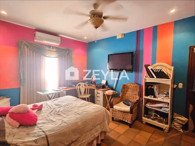 Se Vende  casa Colonial En Residencial Campisa - Imagen 4
