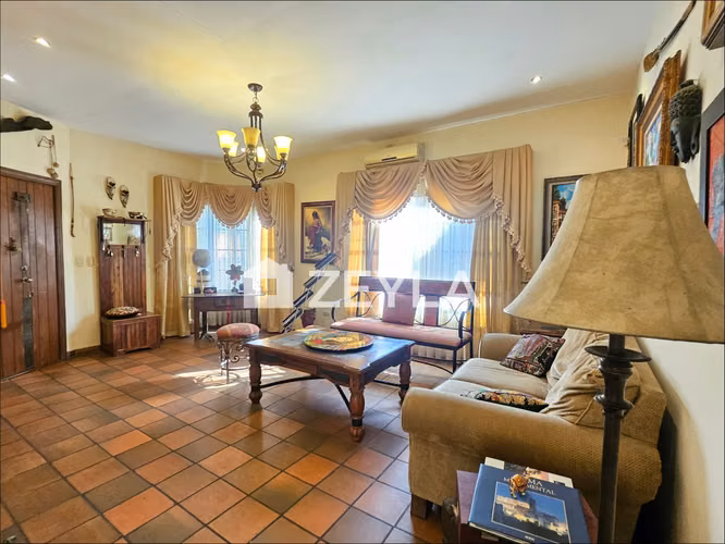 Se Vende  casa Colonial En Residencial Campisa - Imagen 3