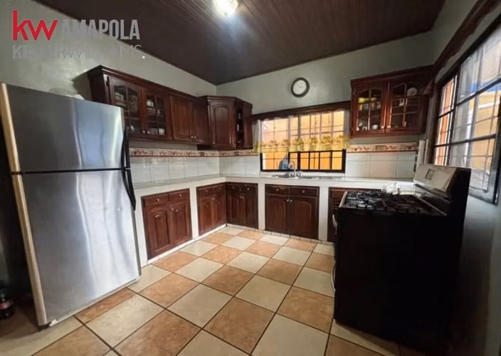 Propiedad para uso mixto en venta- Bo. Barandillas
