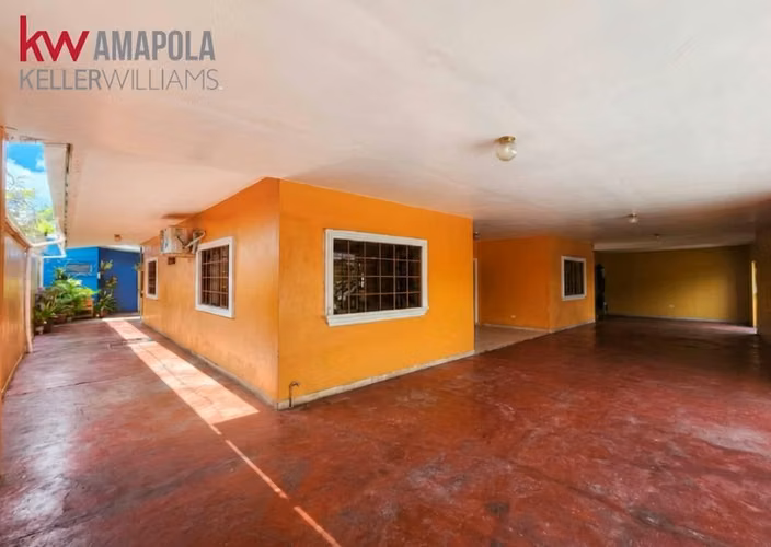 Propiedad para uso mixto en venta- Bo. Barandillas