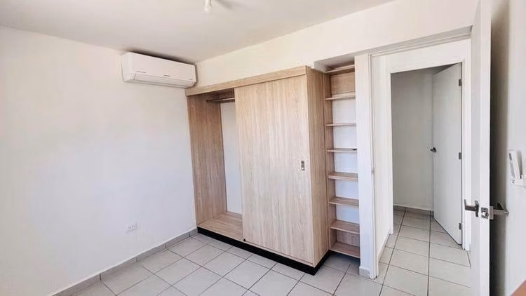 FOR RENT - BEAUTIFUL 2 BEDROOMS ALCAZAR RESIDENTIAL - ANDALUCIA CONDOMINIUM - Imagen 3